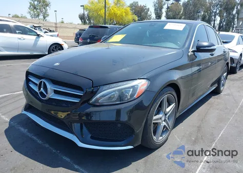 2015 Mercedes-Benz C 300 Luxury/Sport из США, поврежденный, VIN 55SWF4JB4FU074983